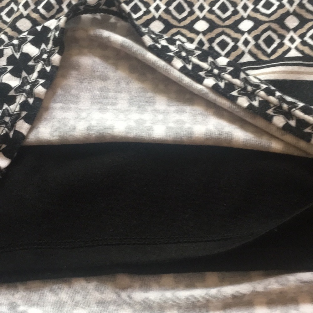 Skirt - Picture 2 of 3